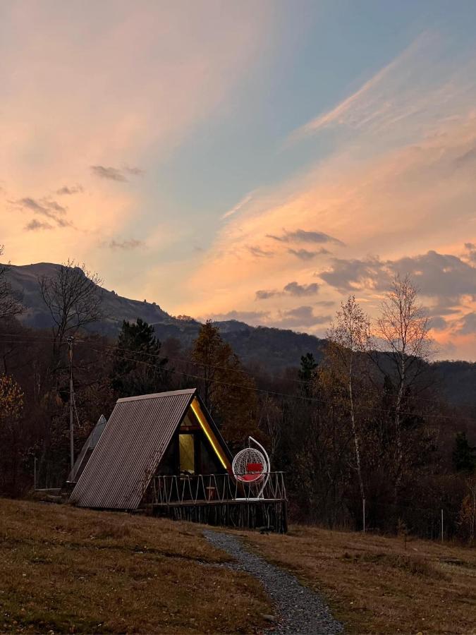 Glamping Wolf Mount Margahovit Exterior foto